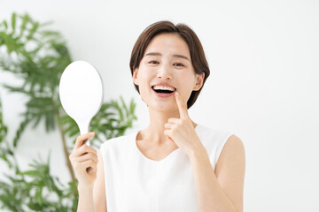 女性・デンタルケア・歯