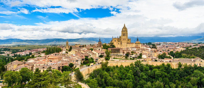 Cathedral of Segovia and the fortified town, Segovia, Castilla y León, Spain