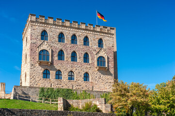 Fassade des Hambacher Schlosses bei Hambach. Region Pfalz im Bundesland Rheinland-Pfalz in...