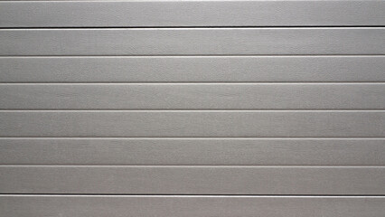 Portón de material gris