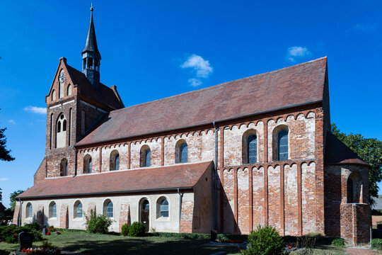 Stiftskirche St. Nikolaus, Beuster