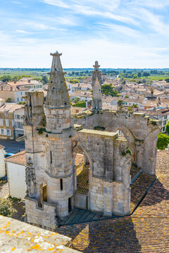 Remains of the south transept of the Saint-Martin church in Saint-Martin-de-R&eacute;, France