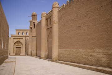 Fototapeta na wymiar A glimpse of the ancient city of Khiva, Uzbekistan