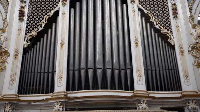 Majestic organ for musical church instrument 