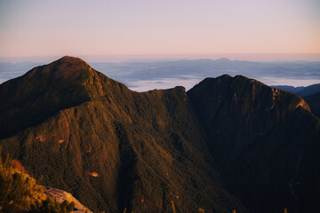 Serra Ibitiraquire, Pico Paraná, Montanha mais alta do sul do Brasil