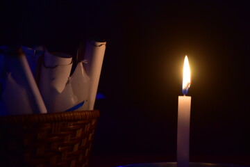 Vela encendida para un ritual © Elizabeth  Rodríguez