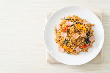 ham fried rice with herbs and spices