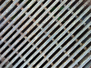 A sieve is used to filter waste that flows with the water from entering the pipe.
