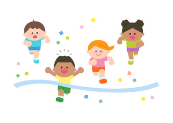 かけっこをする様々な人種の子どもたち　ゴールシーン
