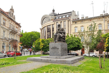 Fototapeta na wymiar Monument to Mikhail Grushevsky in Lviv, Ukraine