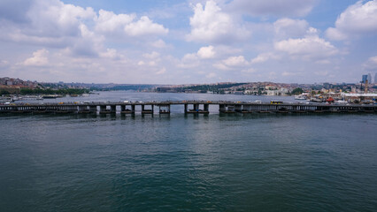 Fototapeta premium Istanbul Golden Horn metro bridge and Süleymaniye Mosque