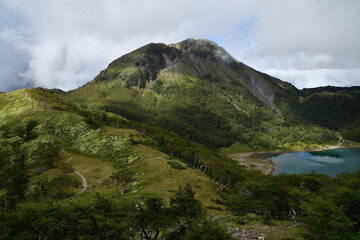 仲秋の日光白根山と五色沼