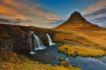 Papier Peint photo autocollant Kirkjufell The famous Kirkjufell mountain waterfall in Iceland . Shot during sunset with slow shutter speed 