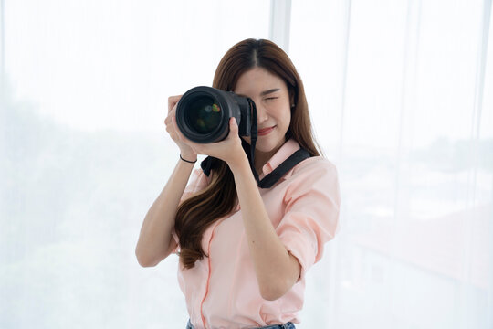asian female photographer