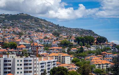 Fototapeta na wymiar landscape of the city of Funchal on the island of Madeira