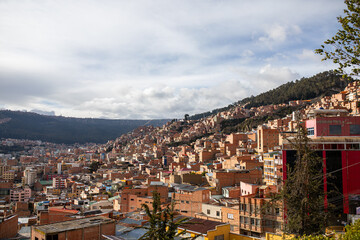 Die Stadt La Paz von oben am Tag