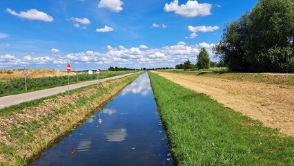Lake named ZevenhLake named Zevenhuizerplas in Oud Verlaat uizerplas in Oud Verlaat