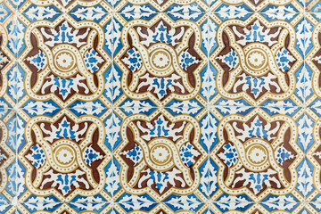 Portugiesische Keramikkacheln (Azulejos) als Wanddekoration