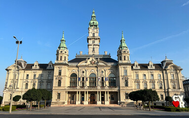 Fototapeta na wymiar City hall building of Gyor in Hungary