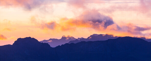Fototapeta na wymiar Mountains in Colombia at sunrise