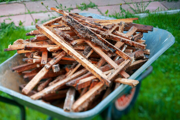 damaged honey frames