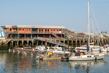 Le port de plaisance de Boulogne-sur-Mer et le Yacht-club
