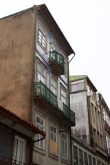 Fototapeta na wymiar Architecture in the old town of Porto, Portugal