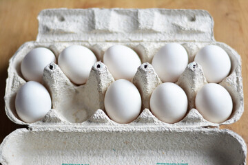 white eggs in a box