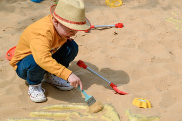 Good leisure for a child. Teaching a child through play.