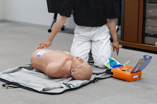 救急救命講習会　AEDパット貼り付け