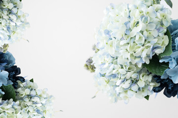 紫陽花や6月のジューンブライドなどの青いイメージの花