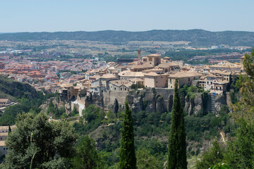 Fototapeta na wymiar Vista de Cuenca desde el mirador del Castillo