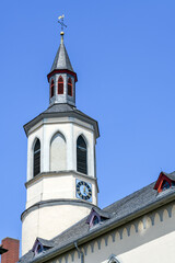 Fototapeta na wymiar Evangelische Pfarrkirche (Michaeliskirche) in Sprendlingen, Ortsgemeinde im Landkreis Mainz-Bingen in Rheinland-Pfalz