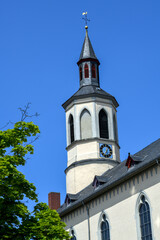 Fototapeta na wymiar Evangelische Pfarrkirche (Michaeliskirche) in Sprendlingen, Ortsgemeinde im Landkreis Mainz-Bingen in Rheinland-Pfalz