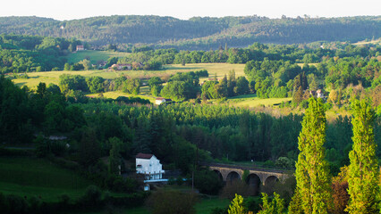 Paysages des vallées de la Dordogne, observées de puis la ville de Belvès
