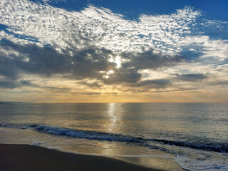 Obraz premium sunrise on the beach 