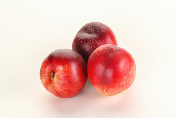 Fototapeta na wymiar Ripe sweet juicy nectarines heap