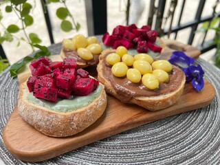 Chocolate ginkgo with pink dragon fruit green yogurt toast