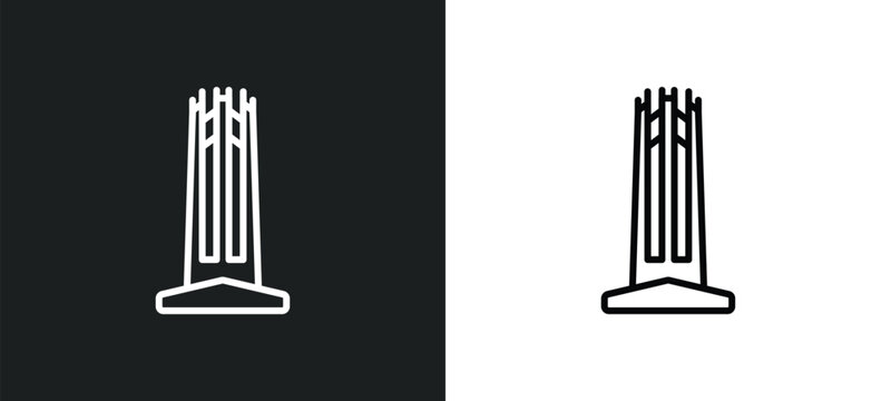 circle line icon in white and black colors. circle flat vector icon from circle collection for web, mobile apps and ui.