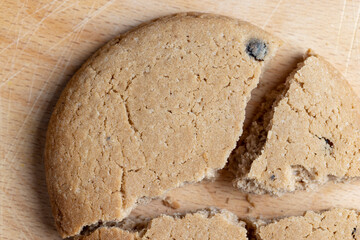 Sweet large sized shortbread cookies with cinnamon flavor