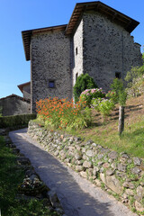 ANTICO BORGO MEDIEVALE DI CORNELLO DEI TASSO, ITALIA, OLD MEDIEVAL VILLAGE OF CORNELLO DEI TASSO, ITALY
