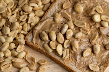 Chocolate peanut paste for a quick breakfast