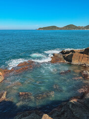 Piscinas naturais da Praia do Rosa, em Santa Catarina