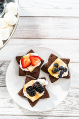 Fruit Smores