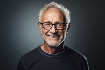 Obraz premium Smiling older man portrait. Illustration AI Generative.