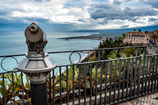 Piazza IX Aprile, observation deck (Belvedere of Taormina), picturesque place with beautiful view of sea and volcano Mount Etna, Taormina; Sicily; Italy