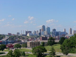 Fototapeta premium KC Skyline From Penn Valley Park