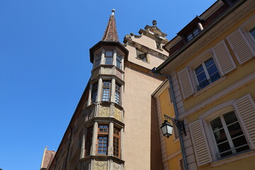 Bâtiment typique, vue de l'extérieur, ville de Colmar, département du Haut Rhin, France