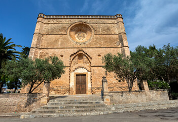 Fototapeta na wymiar Old historic church of Sant Pere (Parroquia de Sant Pere), one of the biggest churches of Mallorca is located in the small villige of Petra. Mallorca. Balearic Islands Spain.
