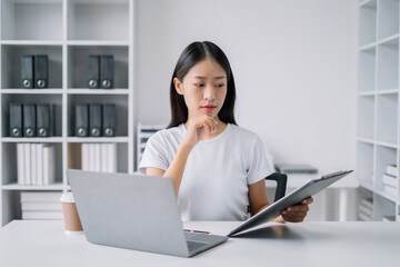 Businesswoman analyzing business enterprise data management, business analytics with charts, Marketing, Financial, Analyst, Business growth chart.